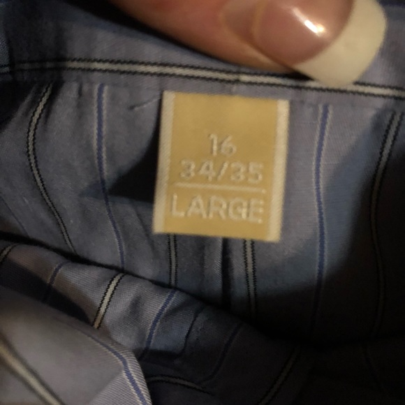 Men’s dress pants with two dress shirts - Picture 2 of 3